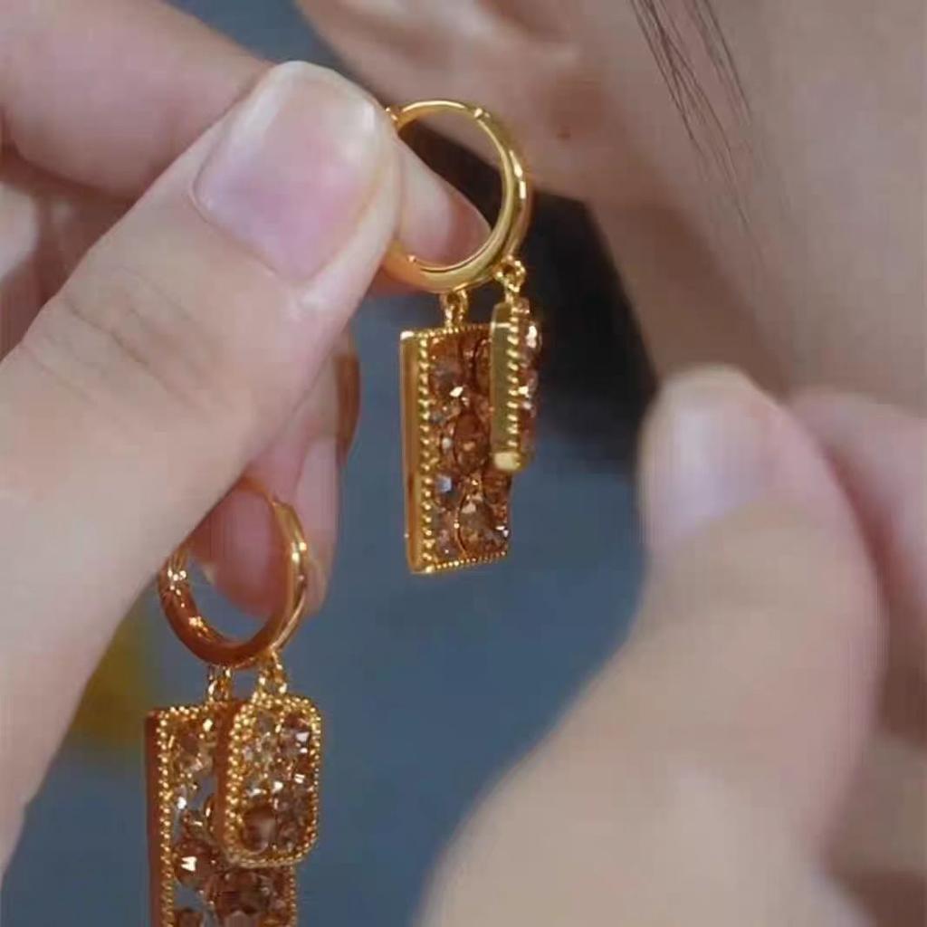 New Retro Elegant Geometric Square Coffee Color Full Diamond Ear Buckle, Versatile Temperament Unique Earrings Earrings