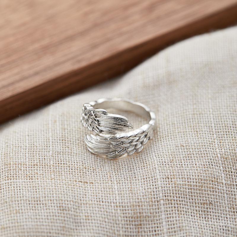 Personalized Creative Guardian Angel Wings Hug Opening Ring Lady Retro Punk Hip Hop Lucky Zircon Party Mother Gift Accessories