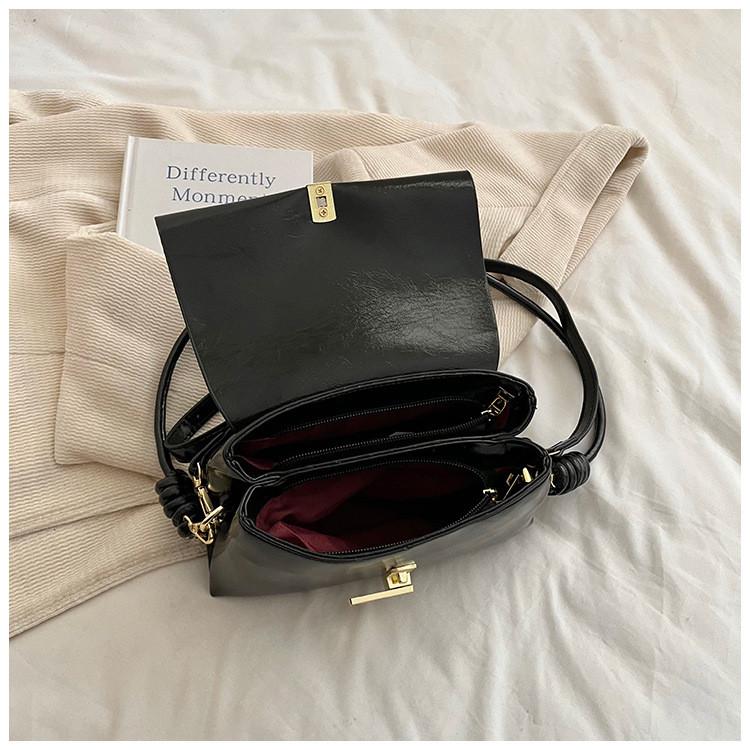 IELGY Simple Underarm Bag All-Match Shoulder Commuter Bag