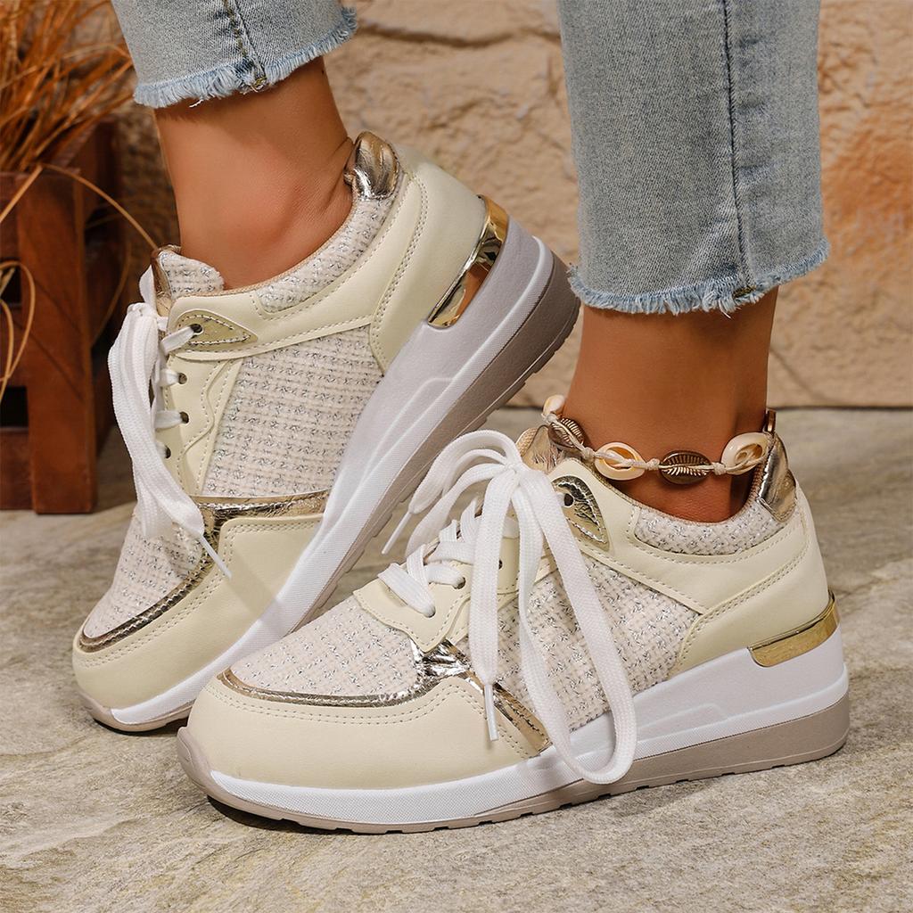 Women's Retro Flat for Casual Everyday Wear