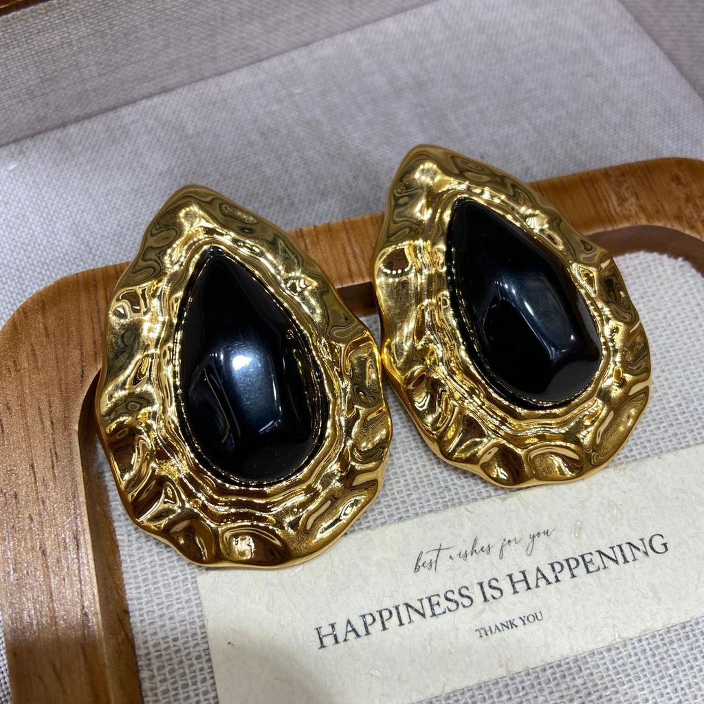 Black Water Drop Gem Stud Earrings Retro Classic Light Luxury Temperament Fashion Simple Earrings Women