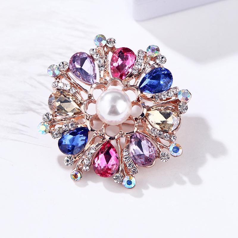 Fashion Shiny Colourful Crystal Pearl Alloy Brooch Pin Women's Clothing Accessories Exquisite Hypoallergenic Luxury Enamel Brooch Long-Lasting Color