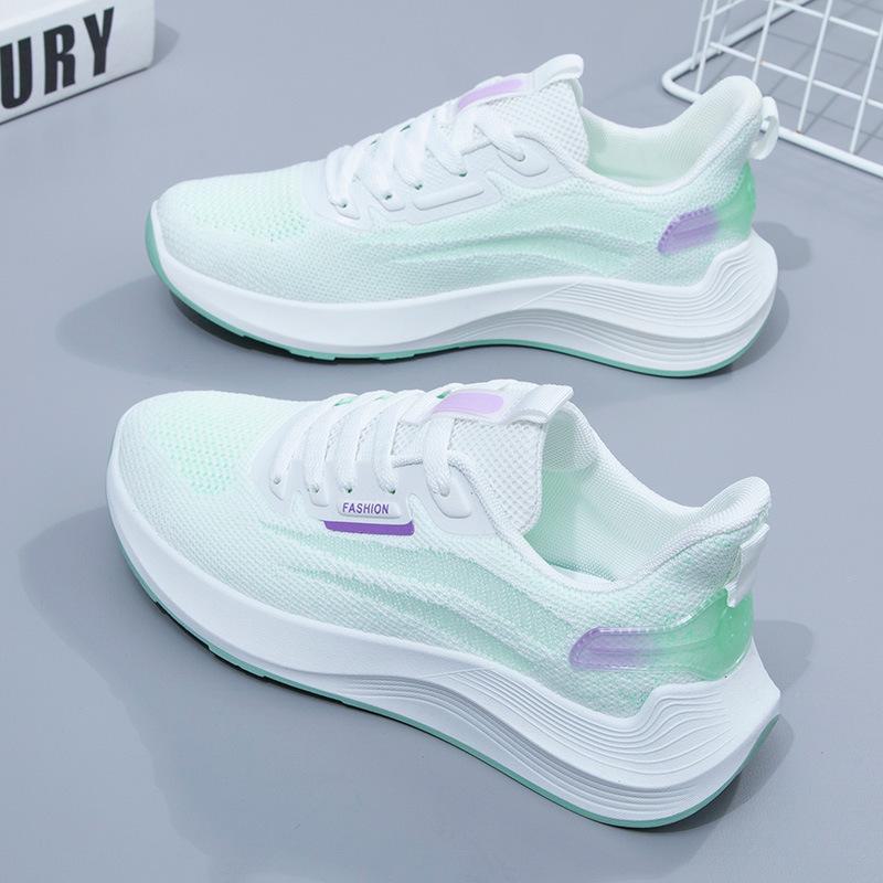 Leichte, atmungsaktive Damen-Mode-Sneaker für Herbst 2023 – Weiß, passender, lässiger Campus-Stil.