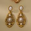 French Retro Premium Chinese Style Pearl Alloy Earrings Electroplated Oval Ear Needles