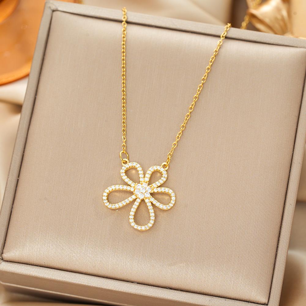 Japan and South Korea Simple Popular Wind Titanium Steel Necklace Female Niche Exquisite Internet Celebrity Zircon Clavicle Chain High-end Jewelry