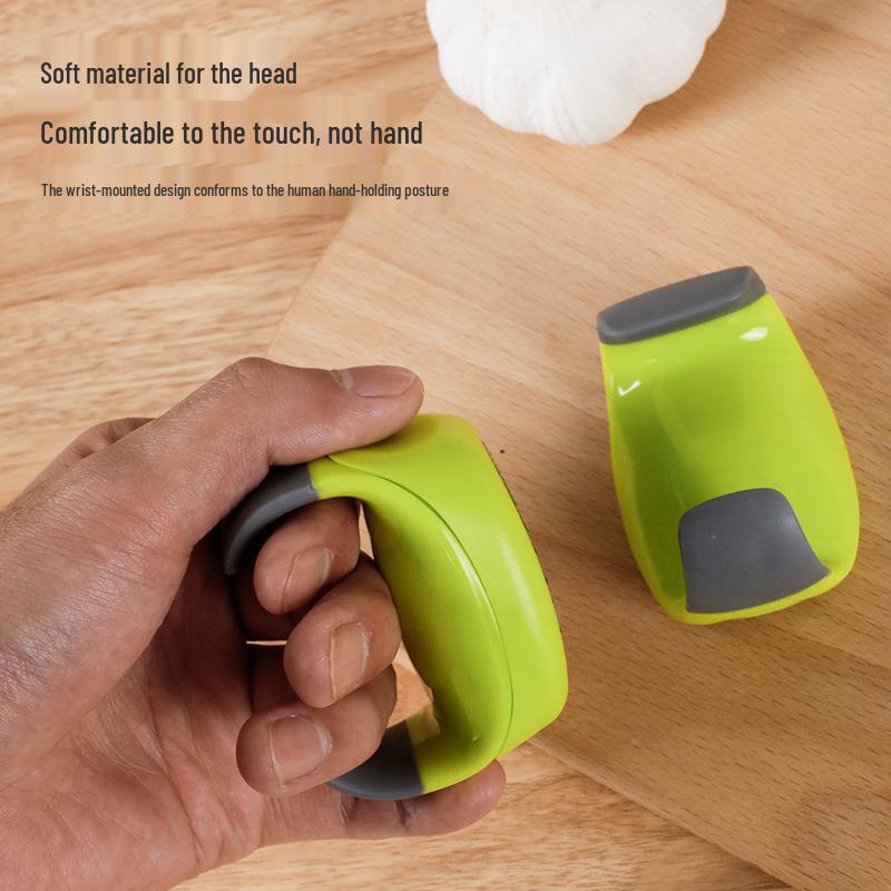 Stainless Steel Multi-functional Ginger Grater & Garlic Press - Vegetable & Carrot Shredder