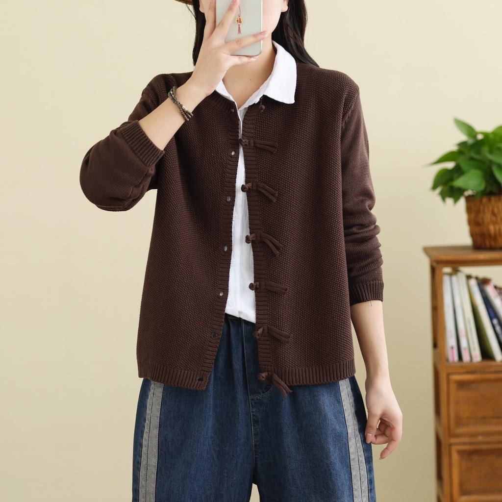 2025 early autumn new national style buckle simple knitted cardigan women's solid color round neck long sleeve retro casual sweater
