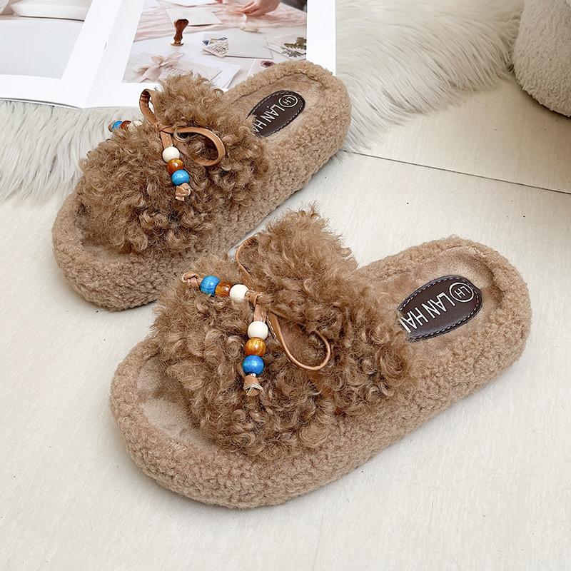 

Замшевые удобные однотонные с бисером пушистые тапочки женские осенне-зимние модные для улицы на плоской подошве с толстой подошвой 40 хаки