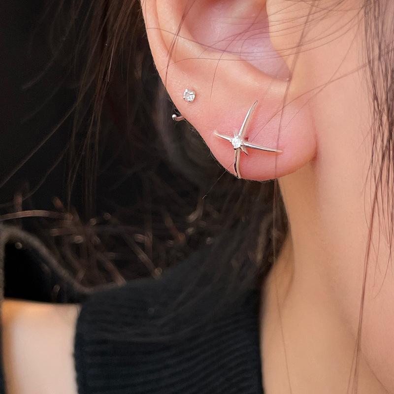 Zircon Inlaid Four Pointed Star Punk Neutral Creative Stud Earrings