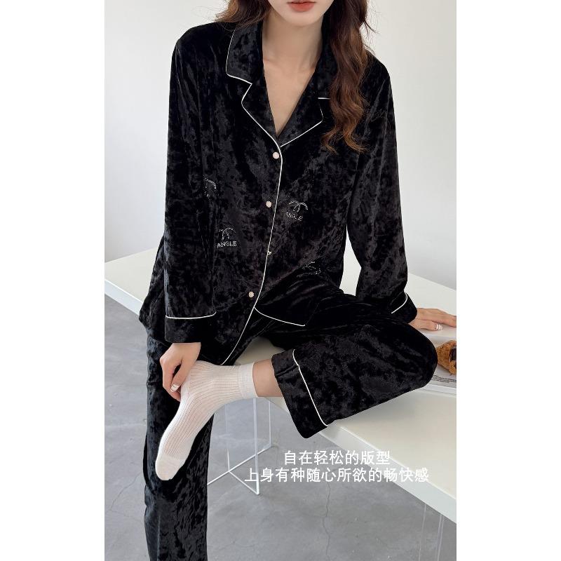 

11 autumn and winter new pajamas set light luxury velvet warm long-sleeved loungewear two-piece set lapel look thin and lazy XL (116-70 kg)