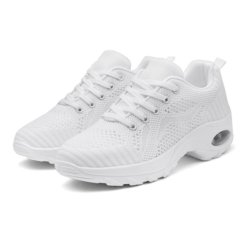Fashion Women's Sports Shoes Summer Red Walking Large Breathable Tennis 2025 New Mesh Running Shoes Lightweight Flat Vulcanized Shoes