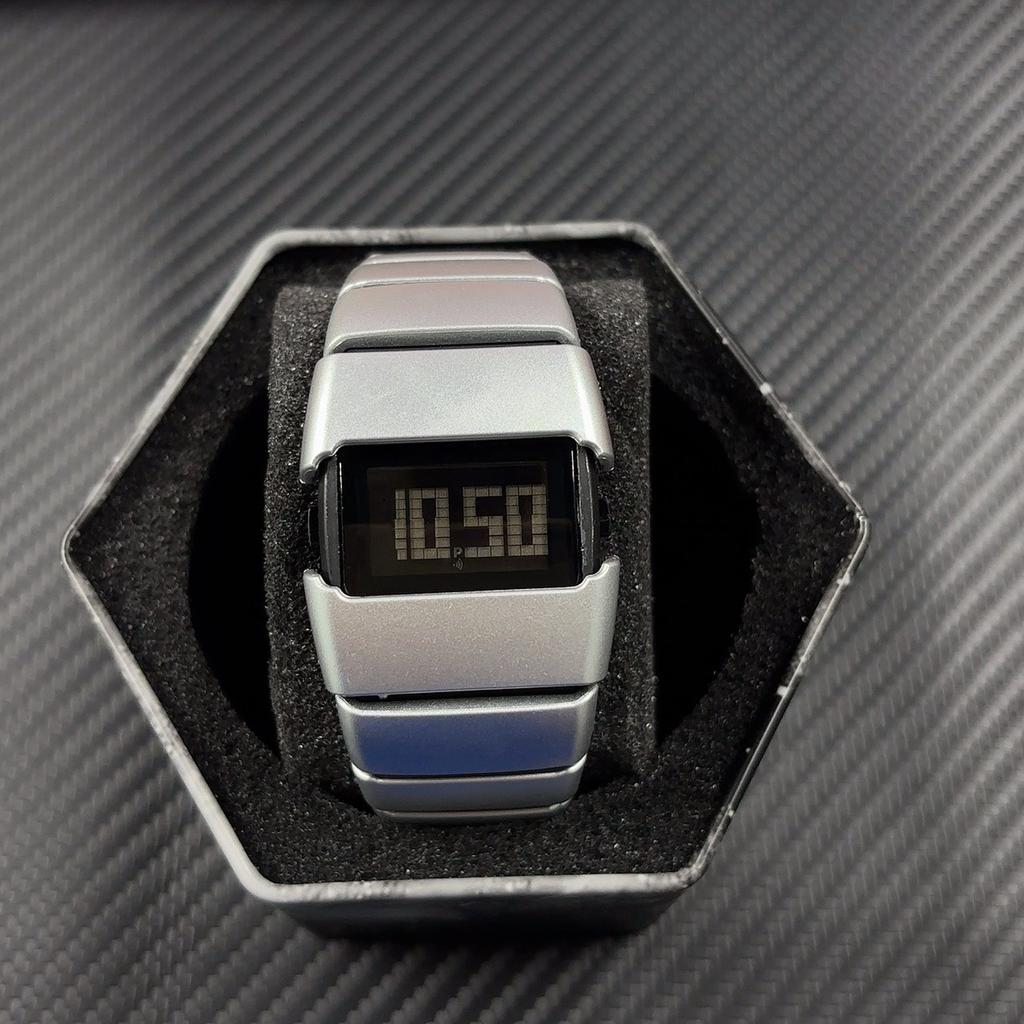 Montres Médiévales Millénaires de Forme Spéciale Montres Carrées Vintage Tendance de Niche Numériques Lumineux Personnalisées Montres Électroniques