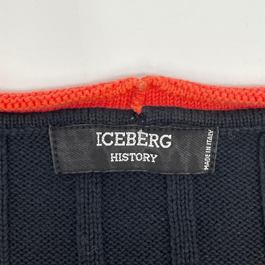 ICEBERG [HISTORY] Black x Disney Winnie the Pooh knit tops Not written blackUsed