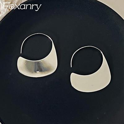 Minimalistische Ohrringe zur Vorbeugung von Allergien, silberfarben, für Damen, modisch, kreativ, unregelmäßig, geometrisch, handgefertigter Party-Schmuck