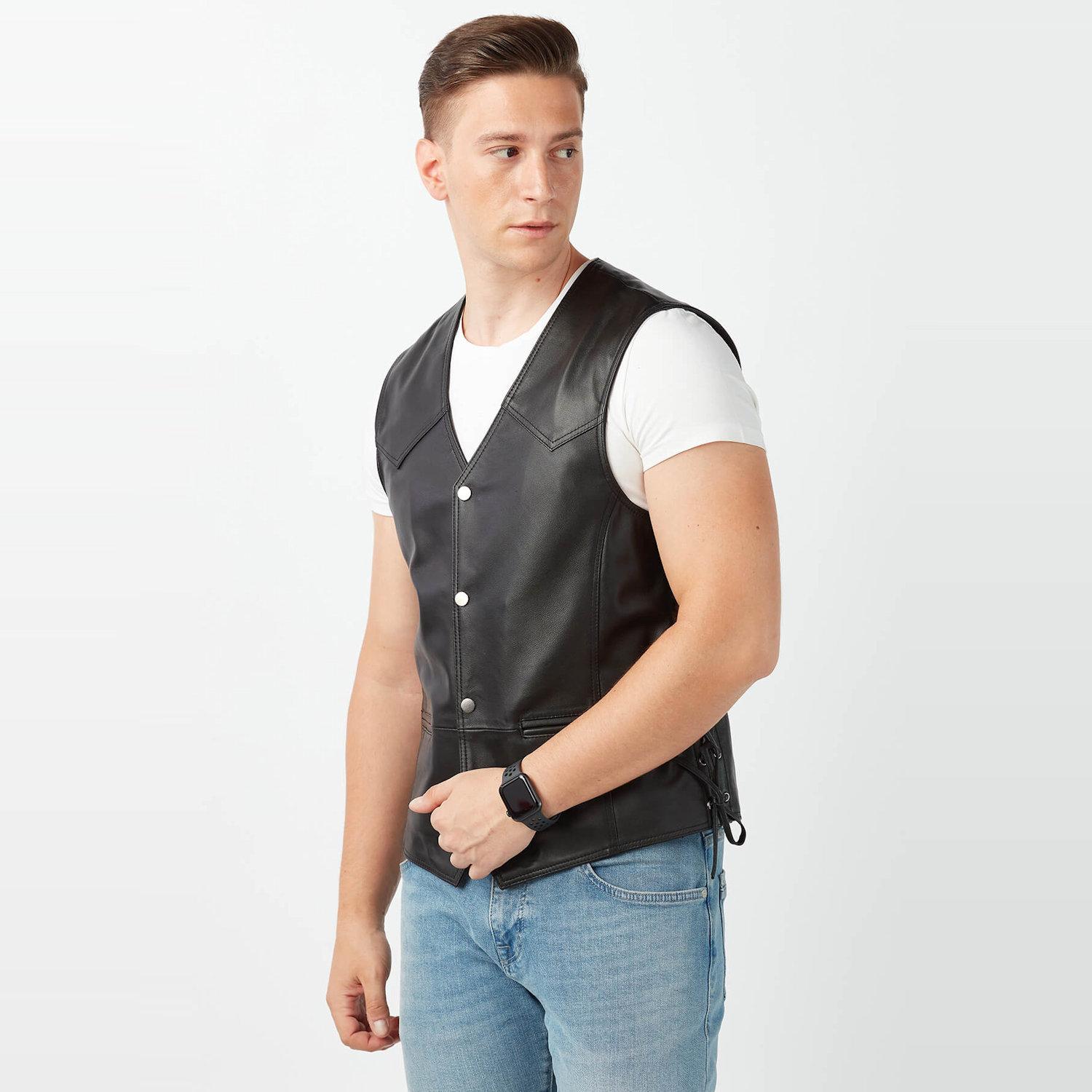 

Жилет из натуральной кожи в байкерском стиле, черный XS чёрный