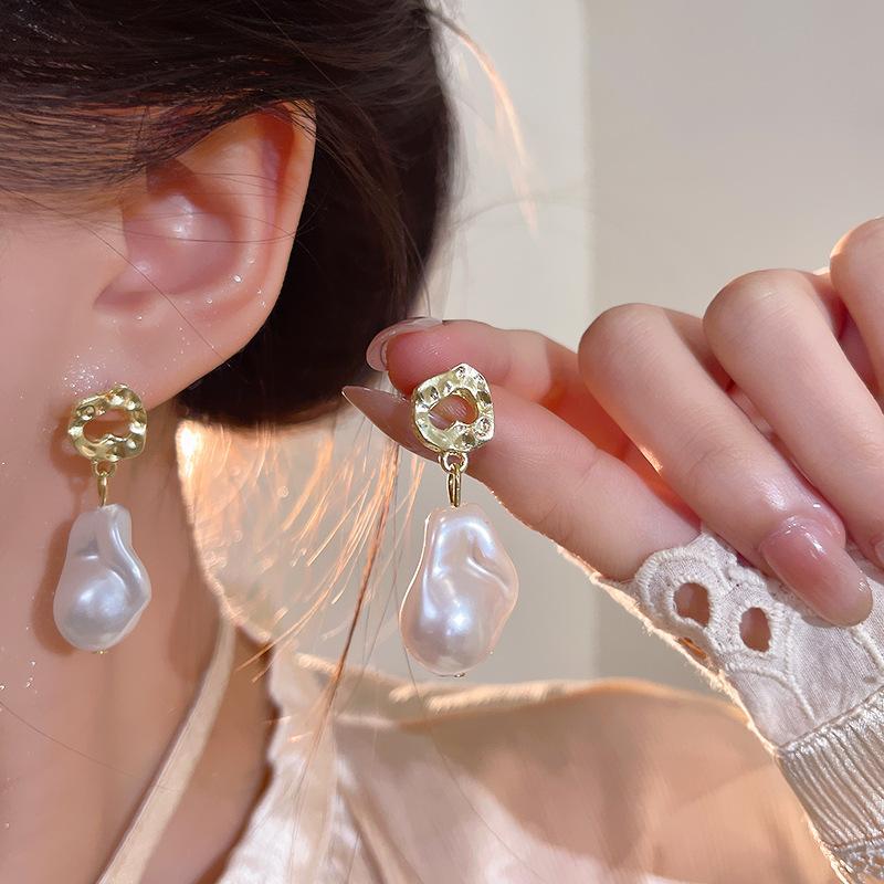 Meier French irregular baroque pearl stud earrings - new luxury, niche, high-end fashion earrings