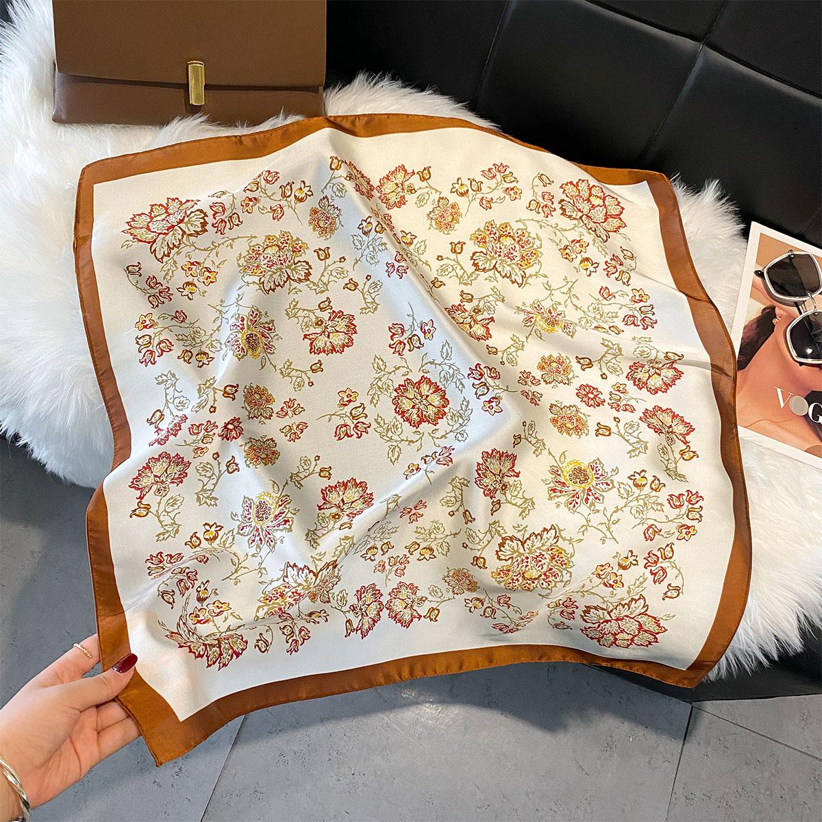 Fashion Luxurious Lightweight Scarf for Travel Matching Floral Printed Versatile Square Scarf Retro 70cm Small Scarf for Women