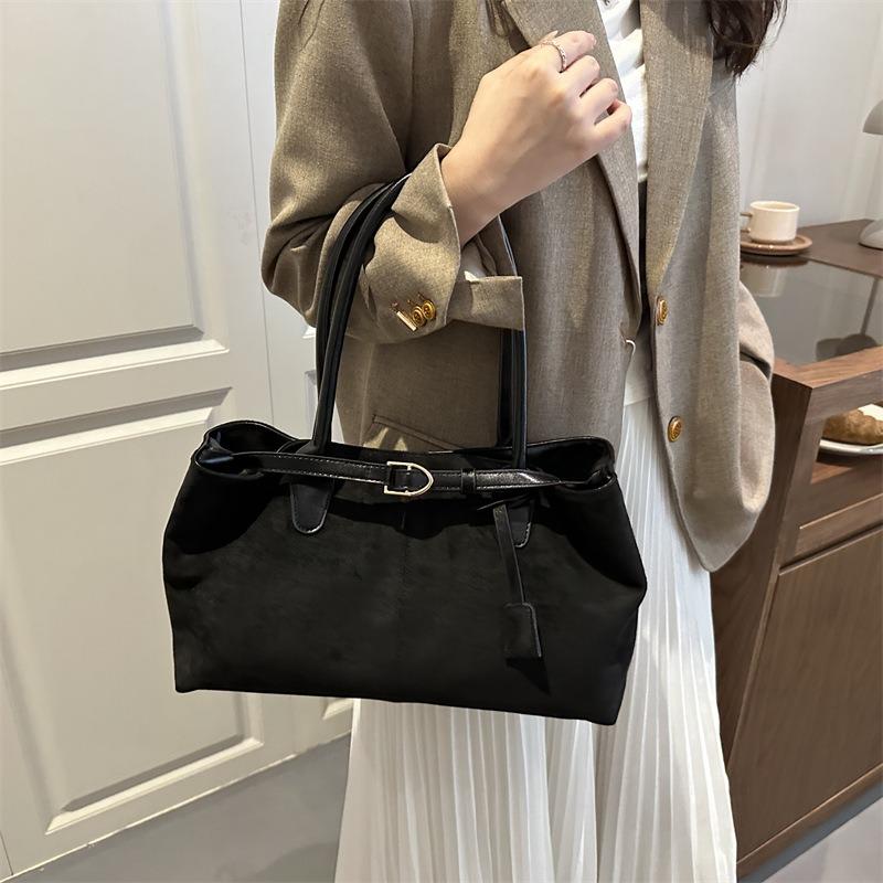 Retro Casual Suede Largecapacity Bag Women's New Fashion Commuter Shoulder Bag Portable Tote Bag