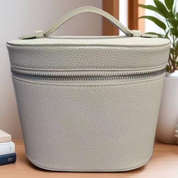 

Women s PU Leather Double Zipper Waterproof Cosmetic Travel Bag 20*14*15 cm брудно-білий