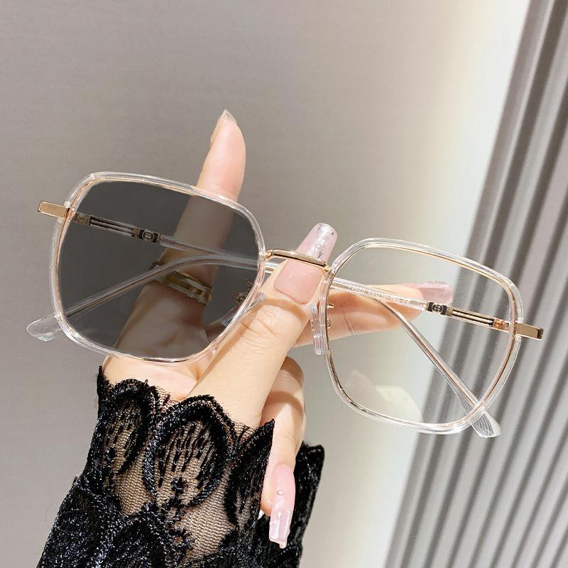 

Модные очки с большой оправой, блокирующие синий свет, для миопии, женские, популярные в интернете, универсальные, для визуального похудения лица, трендовые75022 0 прозрачный