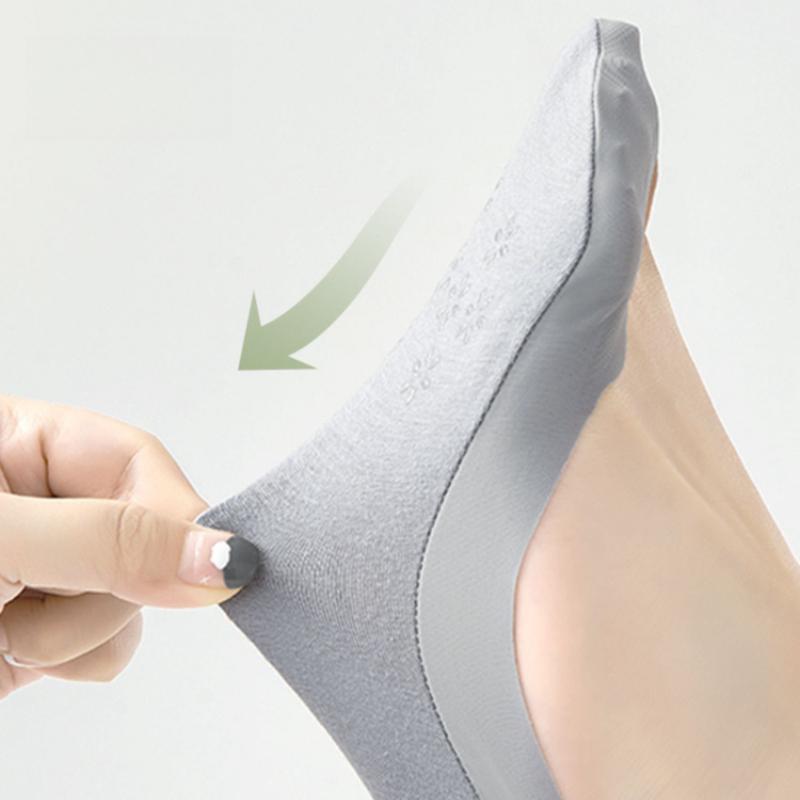 Women's Seamless Ice Silk Boat Socks Non-slip and Non-falling Invisible Socks Moisture Wicking Short Socks