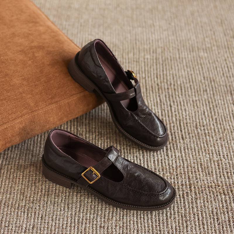 Krazing Pot Sheepskin Round Toe Thick Med Heels Spring Shoes Slip on Big Size 42 Loafers Women Metal Buckle Pleated Pumps