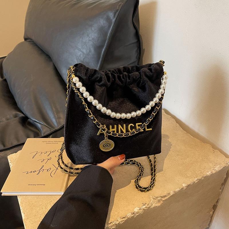 Bag women's new autumn and winter fashion diamond chain bag niche high-end textured shoulder bag