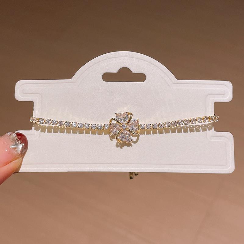 Floral Zirconium Adjustable Bracelet For Women With Elegant And Trendy Style