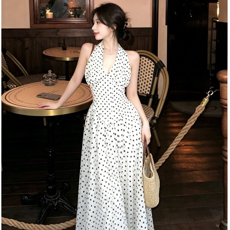 French retro polka dot white v-neck sleeveless neck dress sexy hottie beautiful waist a word long dress