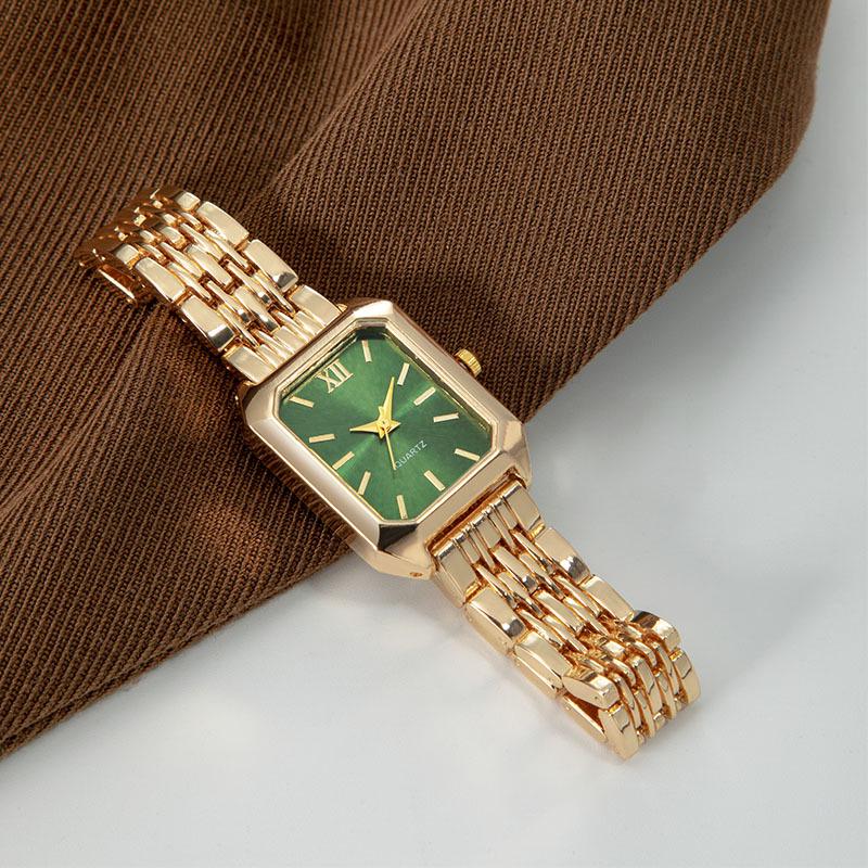 

Элегантные женские кварцевые часы с квадратным циферблатом и стальным браслетом