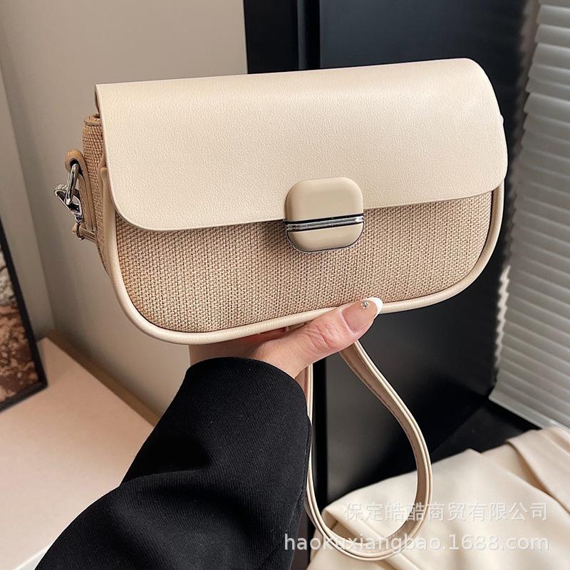 Premium Texture Bag Women's Autumn and Winter 2025 New Fashion Niche Design Shoulder Messenger Bag Casual Small Square Bag