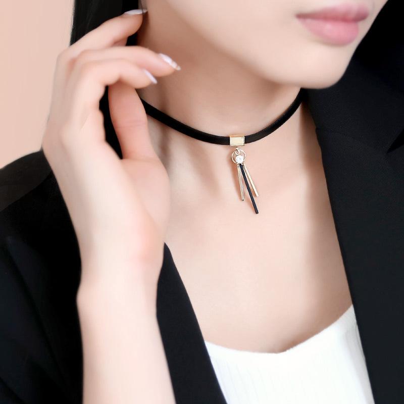 Sexy tassel choker necklace women's trendy short collarbone chain simple neck jewelry neck strap