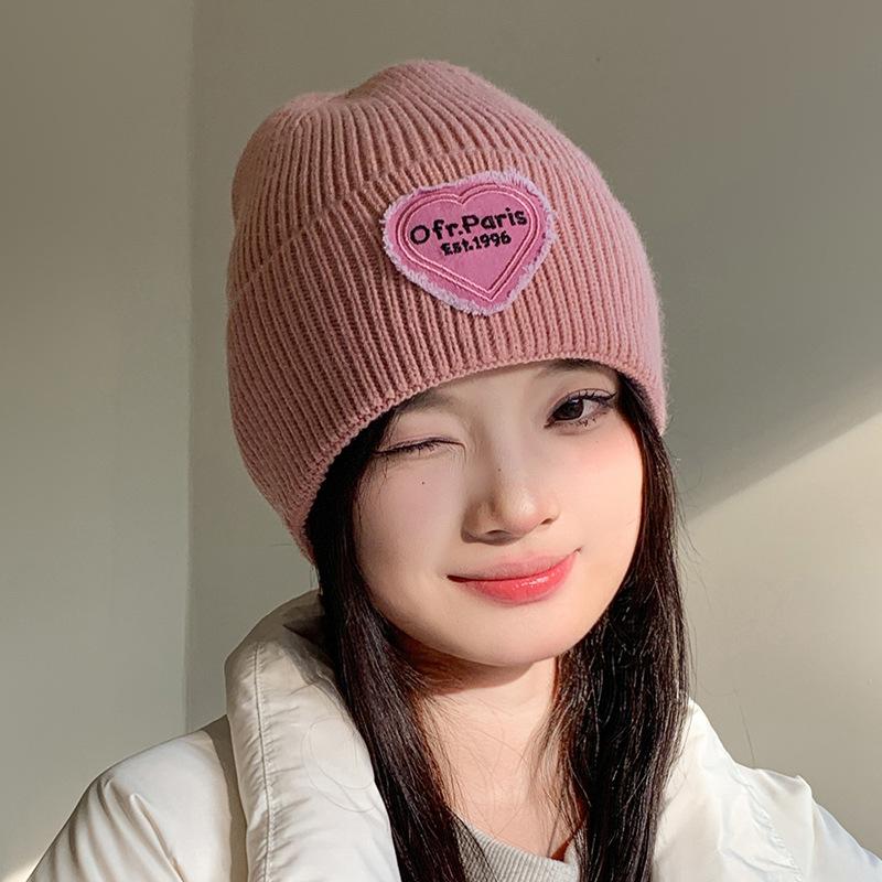Love Patch Knitted Hat for Women In Autumn and Winter Versatile Fashionable Woolen Hat Large Head Circumference Warm Pullover Cold Hat