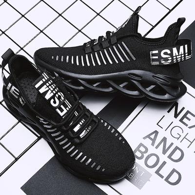 Chaussures de Sport pour Homme Respirantes Fraîches Inodores Été Mesh Amorti Soutien de la Voûte Plantaire Chaussures à Semelles Épaisses Souples Confortables Mode