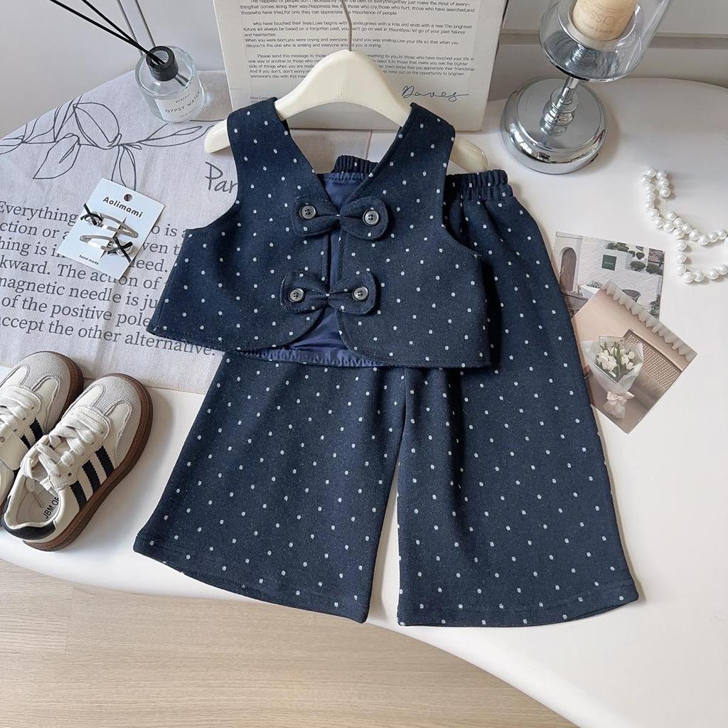 Dziewczęcy zestaw kamizelki i spodni w kropki - Modny dwuczęściowy zestaw na jesień i wiosnę (AQB086)