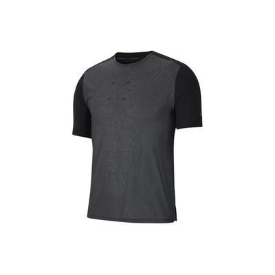 Tech Pack Lauf-Kurzarmshirt Herren Tops Schwarz CJ5732-010