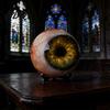 Unique Gothic Gift Realistic Eyeball Ornament Lifelike Horror 3D Eye Sculpture Scary Blue Green Iris Dark Fantasy Style Desk Decoration for Halloween