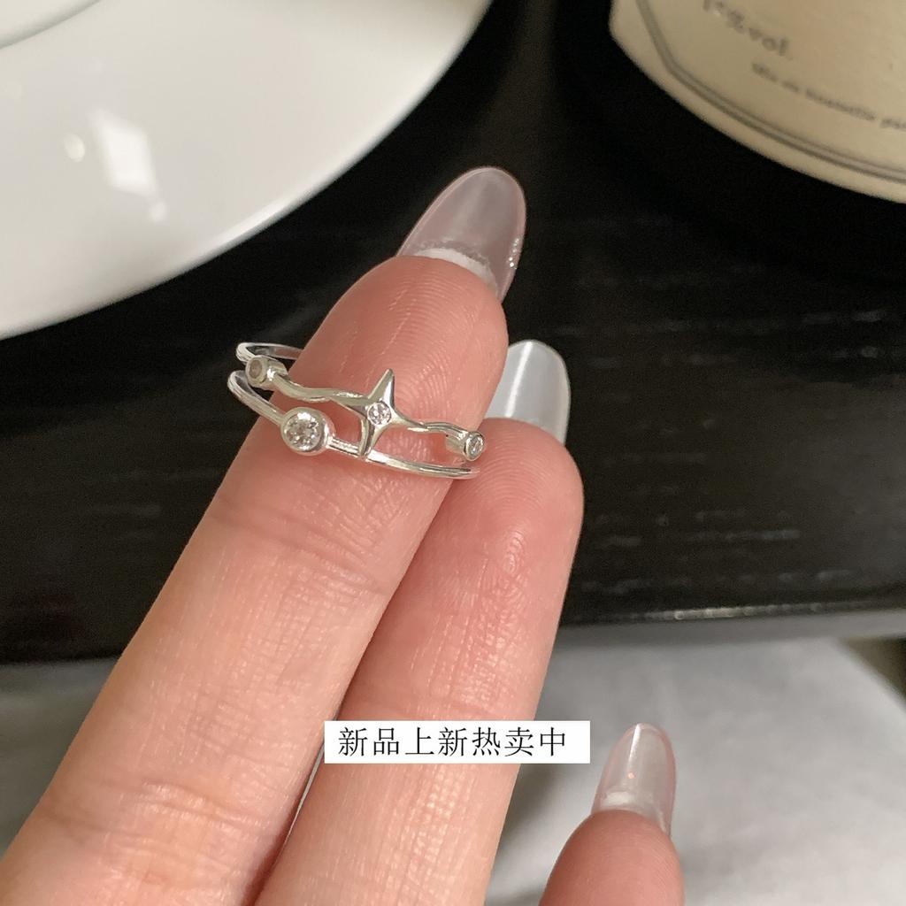 Slender tetragonal synthetic zircon double-layer S ring design sense does not fade index finger ring