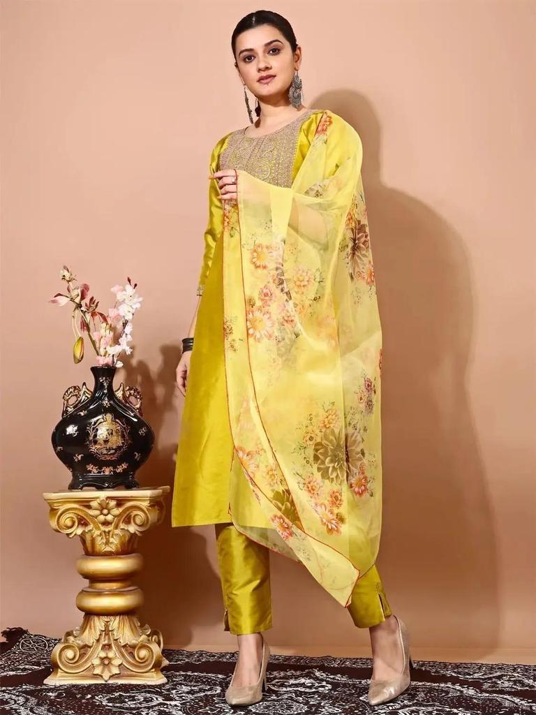 Indian Bollywood Kurti Salwar Suit Women Party Wear Kurta Pant Dupatta Set Dress