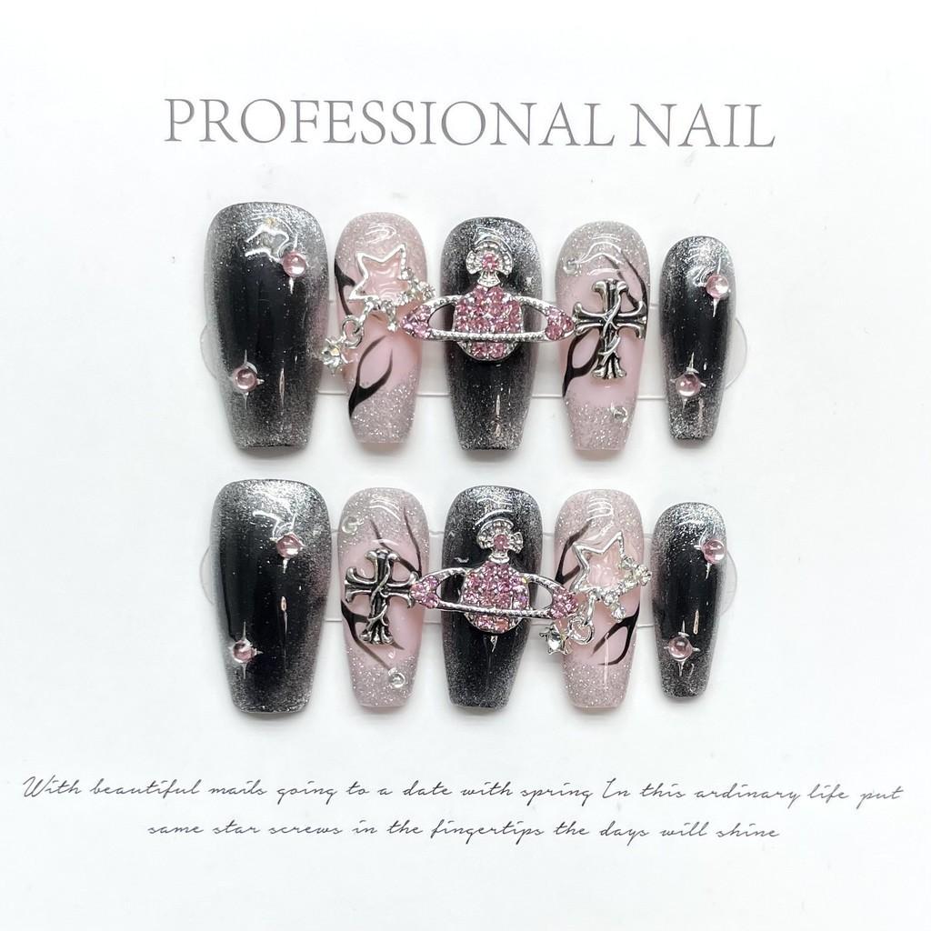 

Unique Design Handmade Nail Art With Glittering Pink Diamond And Flame Cat Eye M Size Style Minimalist L