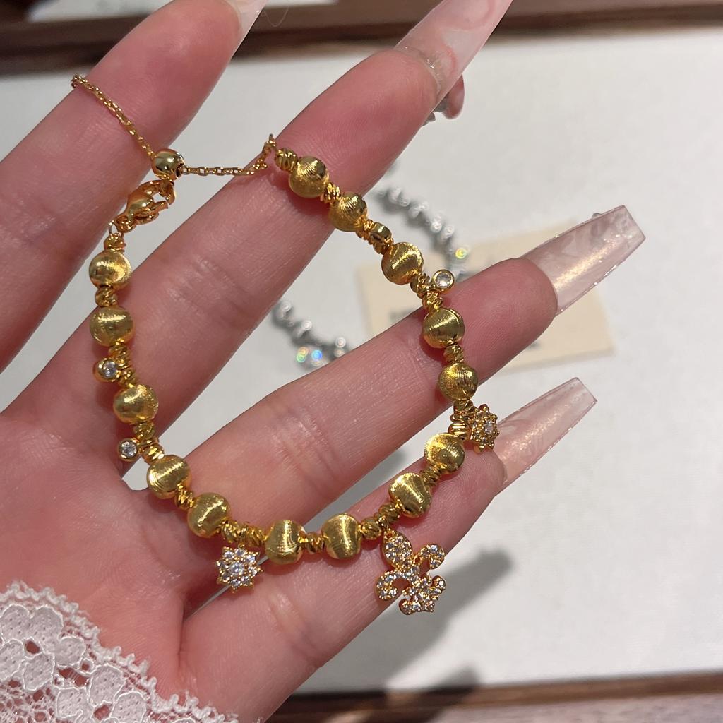 Medieval Vintage Iris Snowflake Cat Eye Bead Bracelet Light Luxury Old Money Wind Light Bulb Flash Jewelry