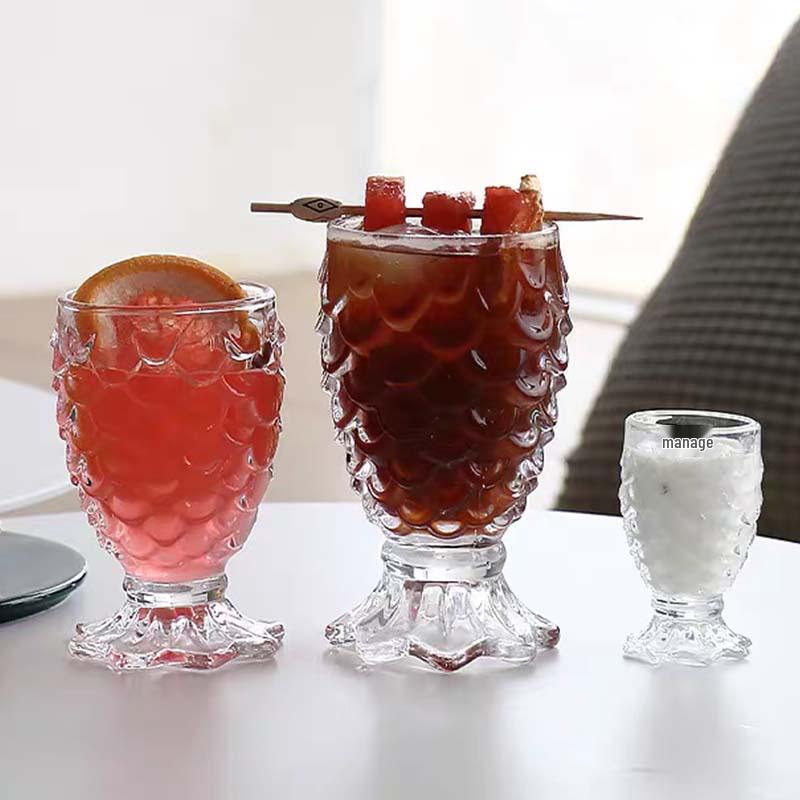 Lead-Free Embossed Mermaid Glass Cup with Fish Scale and Pineapple Design for Beer, Juice, or Water