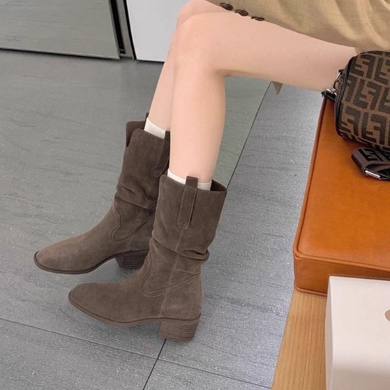 Western cowboy boots women's summer new retro pointed Maillard pleated piled boots medium tube thick heel short boots