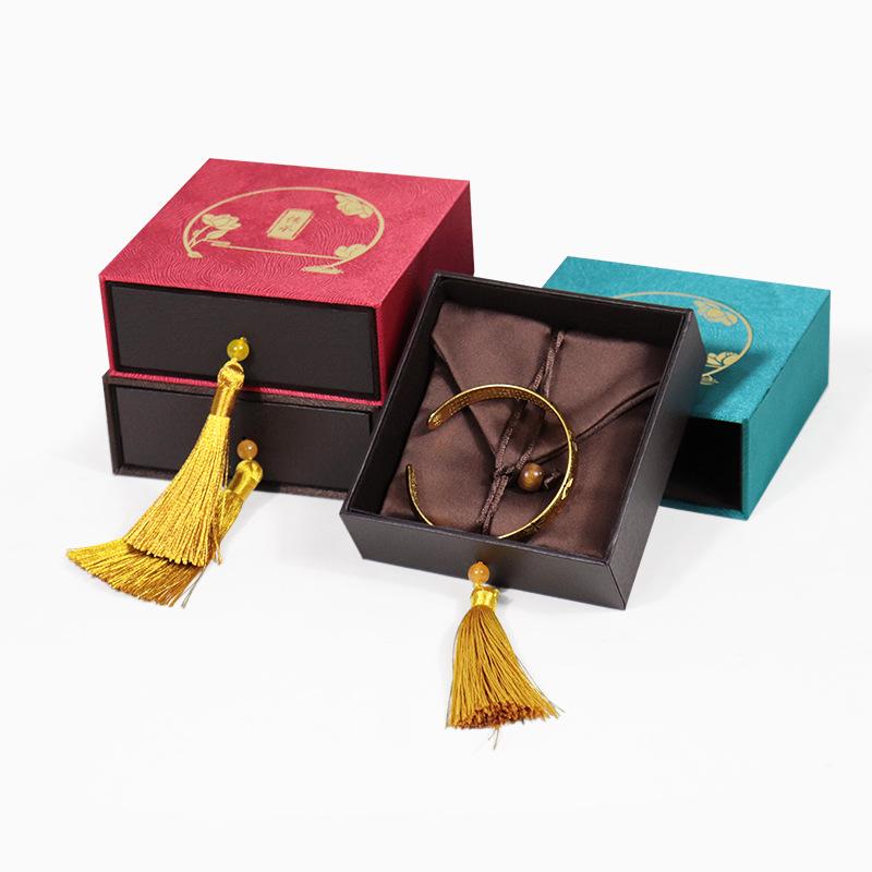 Heritage Series Gold Tassel Jewelry Box for Bracelets, Necklaces, and Jade Pendants