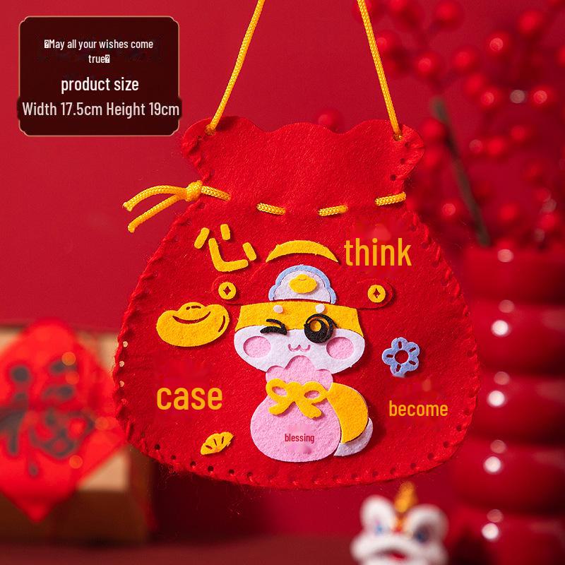 

Комплект для самостоятельного изготовления украшений на год Змеи: Детский новогодний кулон и подарок из нетканого материала на праздник весны