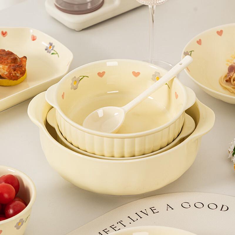 ZISIZ Cute Cream Style Underglaze Ceramic Bowl Set