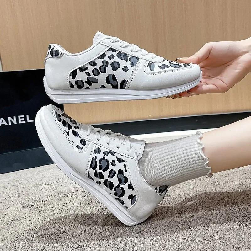 Ladies' Spring Fashion Leopard Print New Casual Single Shoe with Soft Sole and Lace Up Outdoor Hiking Breathable Sneakers Shoes