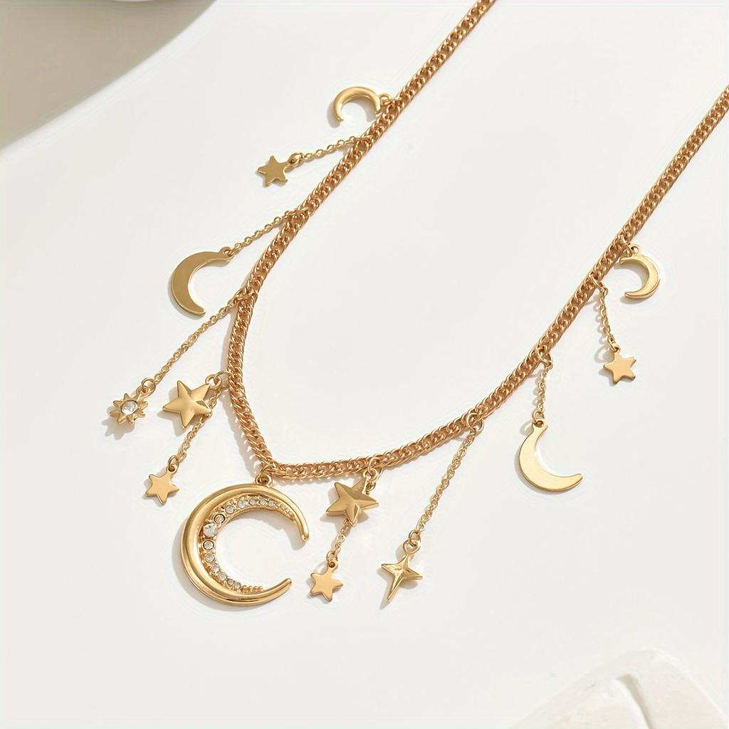 Rhinestone Middle Eastern Women's Vintage Necklace Star and Moon Short Tassel Collarbone Chain, 1pc of New Versatile