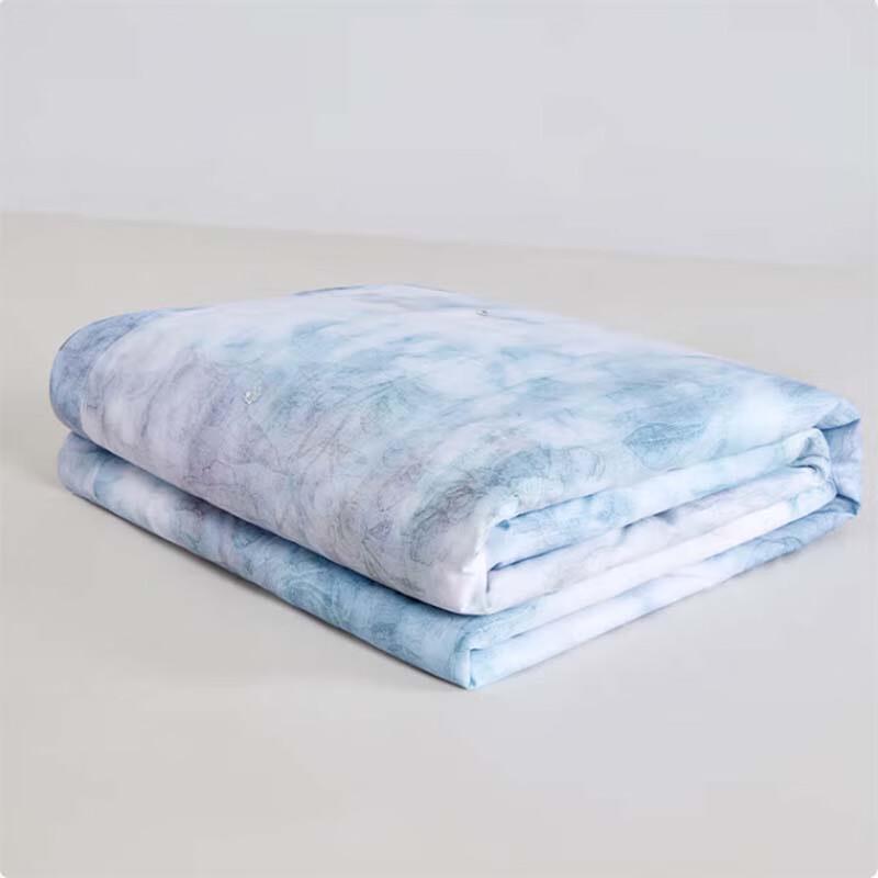 

Muji 3D Printed Silk Quilt