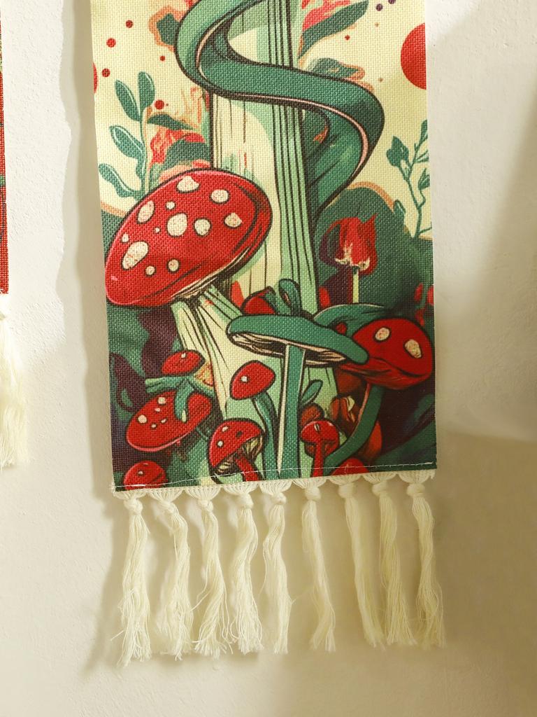 1pc Boho Mushroom and Frog Tapestry Wall Hanging, Retro Jungle Art Decorative Tapestry Banner,Wall Decor for Living Room Bedroom